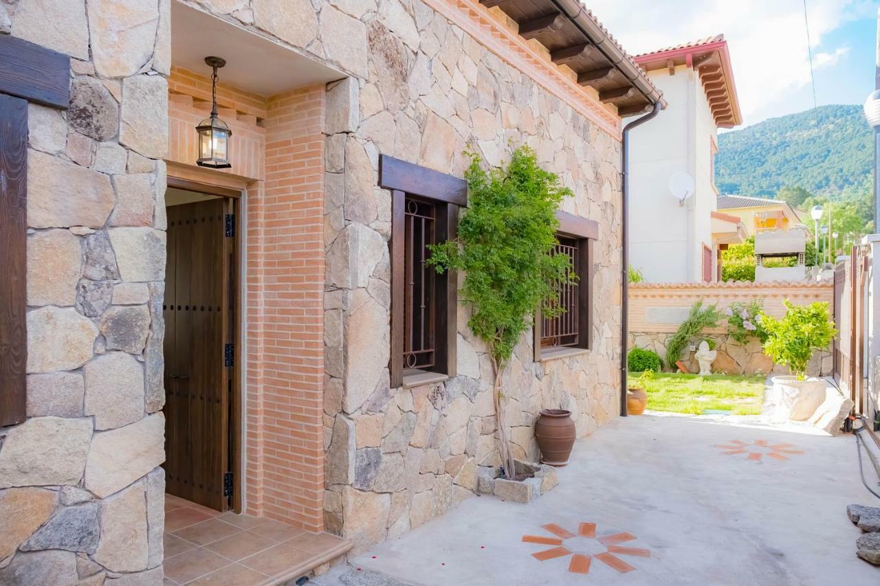 Casa 5 Canos Holiday home *